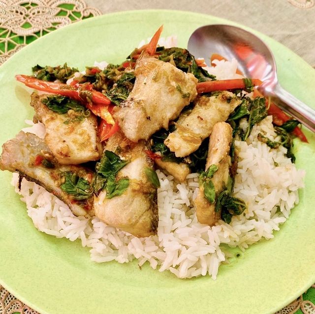 ก๋วยเตี๋ยวต้มยำ อาหารตามสั่ง เด็ดจริง