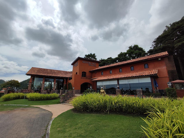 ร้านอาหารบรรยากาศยุโรป ไวน์ดี ในอำเภอสัตหีบ