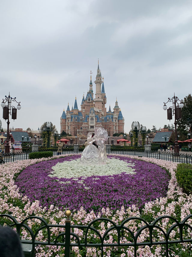 SHANGHAI DISNEYLAND