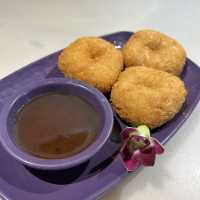【 在維港海景旁品嘗泰式美食 】