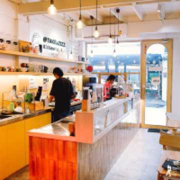 TAKE a ZIZZ Cafe คาเฟ่ลับๆสไตล์น่ารักแสนละมุน