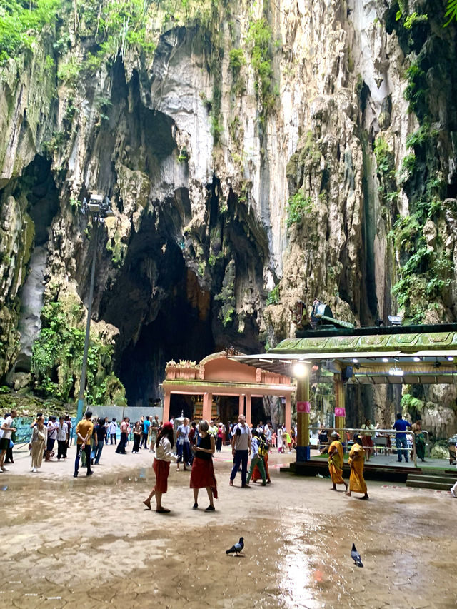 マレーシア　クアラルンプール観光　絶対外せない観光スポット　バトゥ洞窟 (Batu Caves)に行ってきた！