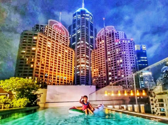 The Quarter Ploenchit by UHG 