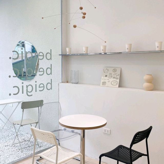 BEIGIC CAFE