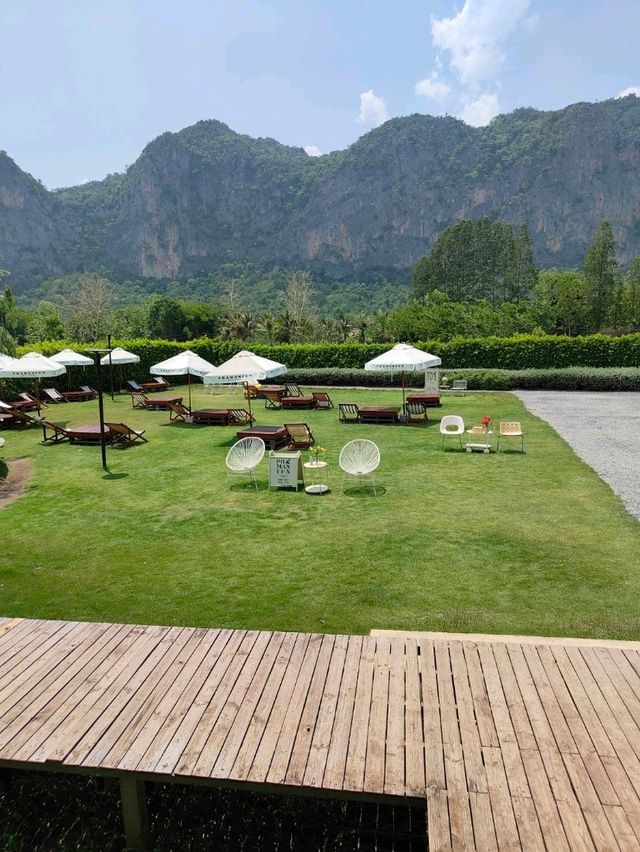 ค่าเฟ่วิวภูผาม่าน ผาม่านฝัน