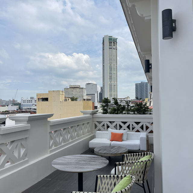 The Best Duplex Suite in George Town at The George!