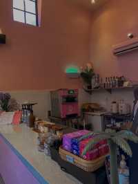 Cafe Hunting | Cute Dessert House by Qidot 🧁