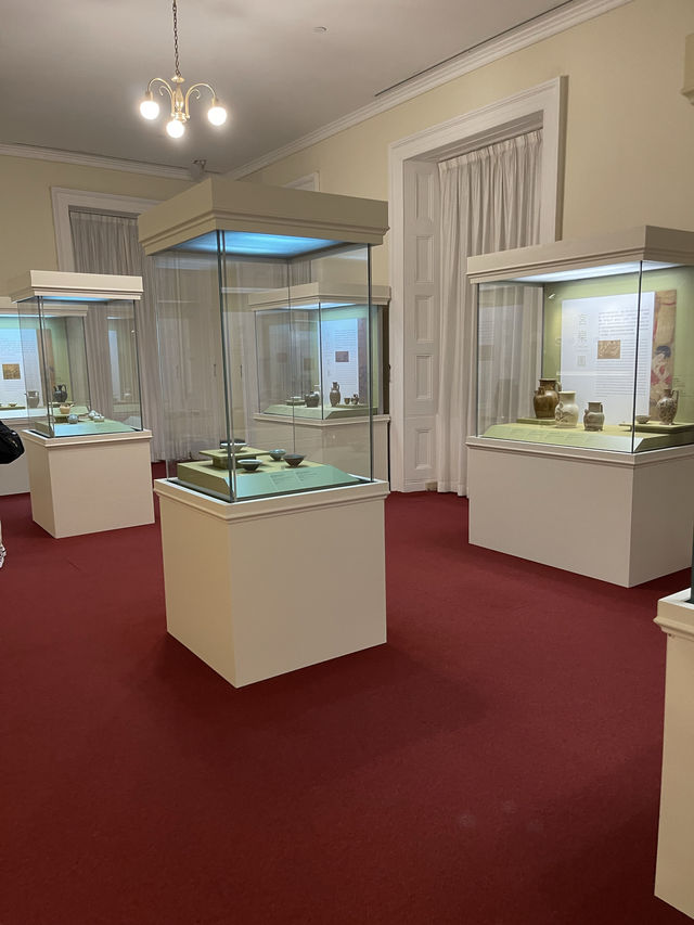 「探索香港公園的神秘寶藏：茶具文物館！」🏛️☕✨