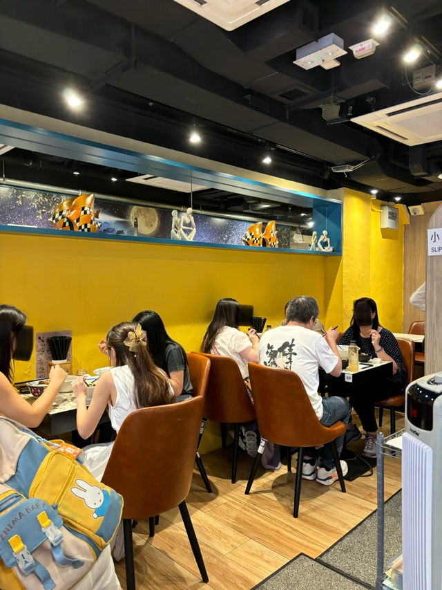 𖤣𖤥中環飯堂｜甜了些的養生湯麵🍜