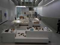 【イタリア・ローマ】黒い階段に導かれて巡るローマ・イタリア初の国立現代美術館MAXXI