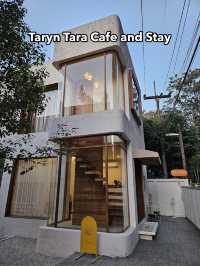  Taryn Tara Cafe and Stay