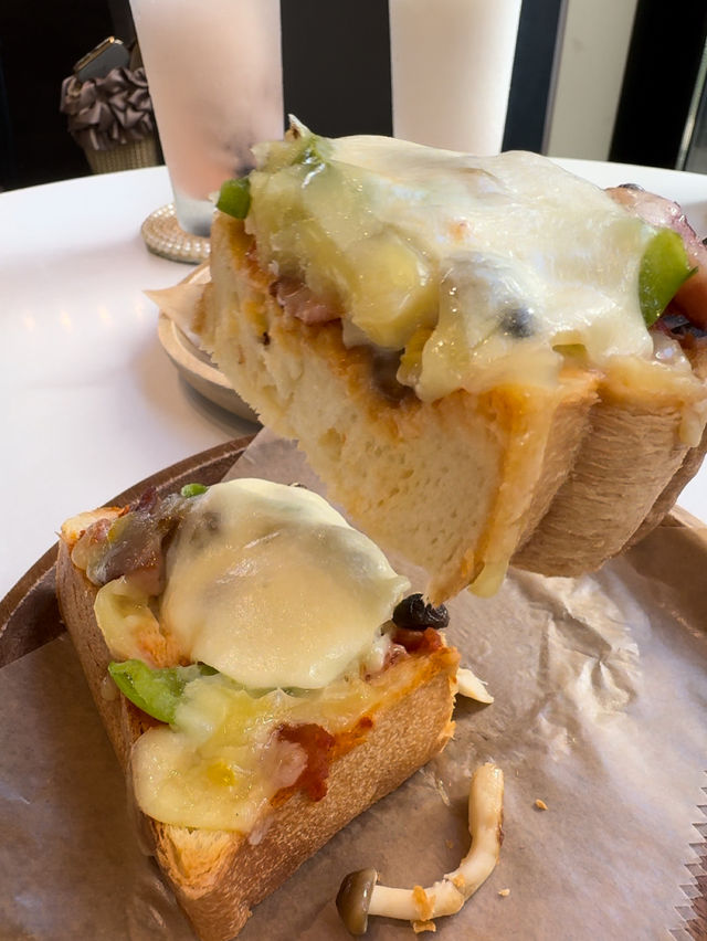 【福岡カフェ】スイーツだけじゃなくトーストもめちゃ美味しい🍞