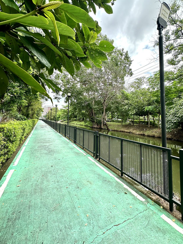ชื่อ“สวนรถไฟ” แต่มีไว้สำหรับปั่นรถจักรยาน 🚴‍♀️