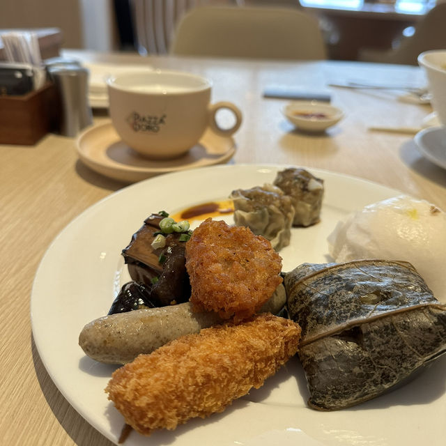 A Flavorful Breakfast at Momo Café: Don’t Miss the Dim Sum Delights