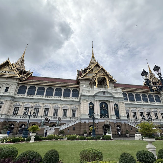 A Glimpse into Thailand’s Royal Grandeur at The Grand Palace 