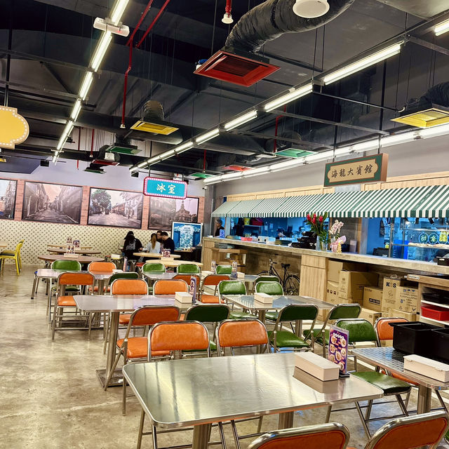  A Taste of Hong Kong at Temple Street 