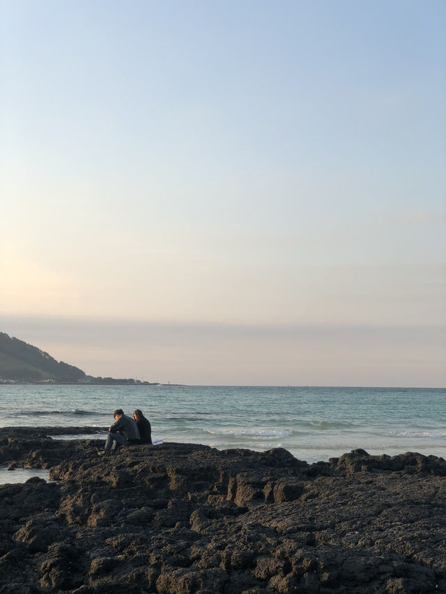 Sun, Sand, and Serenity: Discover Jeju’s Hyeopjae Beach 🇰🇷