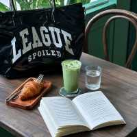 day in coffee & brunch