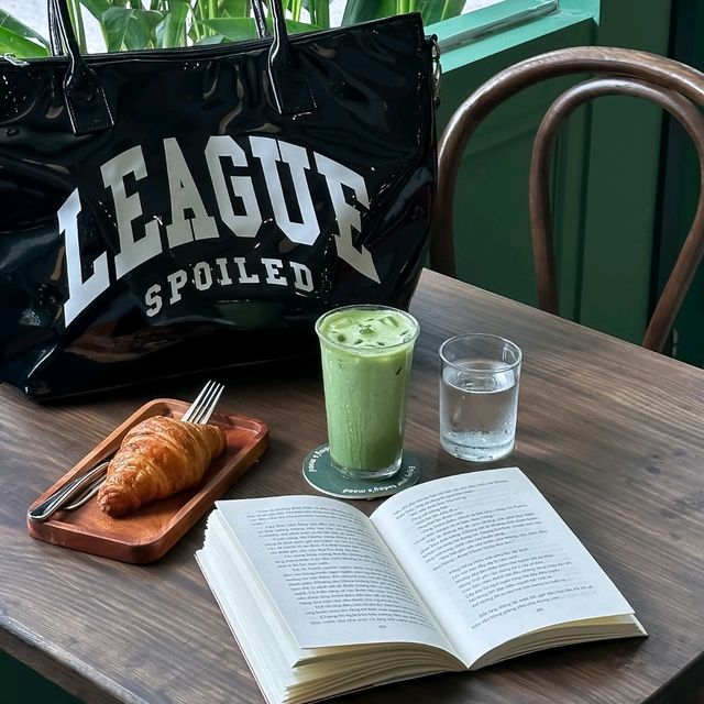 day in coffee & brunch