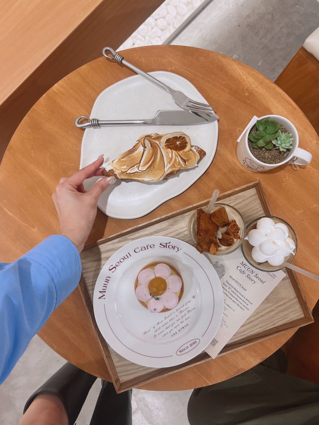 女子会にオススメの駅近カフェ🌸☕️土曜の午後並ばず入れたよ🫶