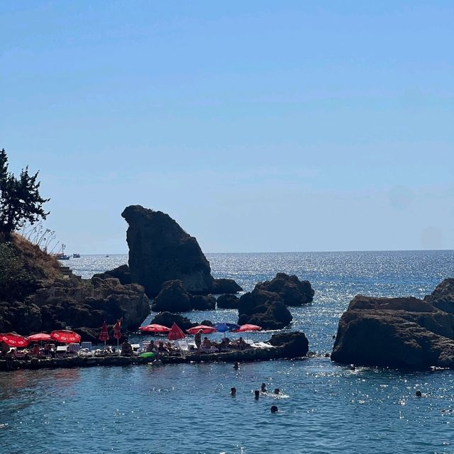 보기만해도 해변에 뛰어들고싶은 메를메를리비치의 매력!🏖️🌊