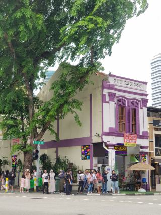 Haji Lane - the most "photogenic" street in Singapore