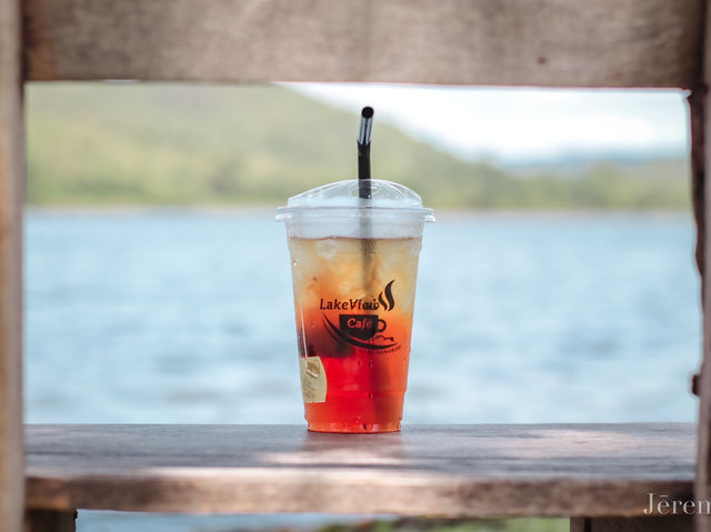 รีวิว Lakeview Cafe and Restaurant 🍴🏞️
