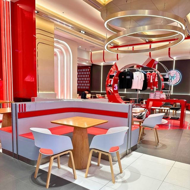 😊 KFC กับบรรยากาศทันสมัยและโปร่งสบาย