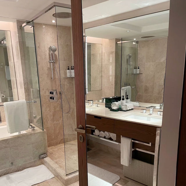 Timeless Luxury: My Indulgent Stay at Conrad Centennial Singapore