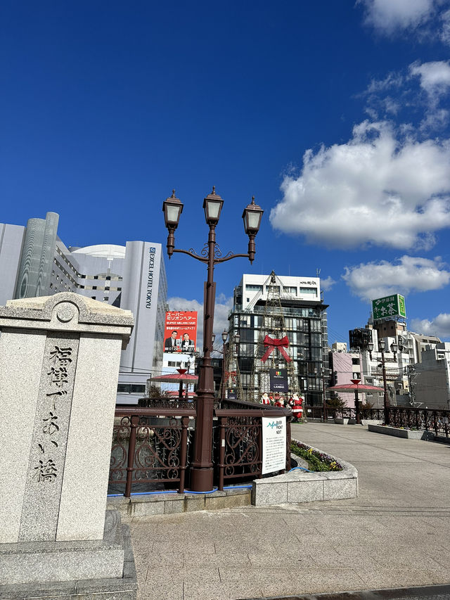 【福岡】福博プロムナードのシンボル	天神と中州を結ぶ歩道橋からの絶景