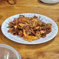 고즈넉한 삽시도의 아담한 추천 식당 - 윗마을 펜션 식당