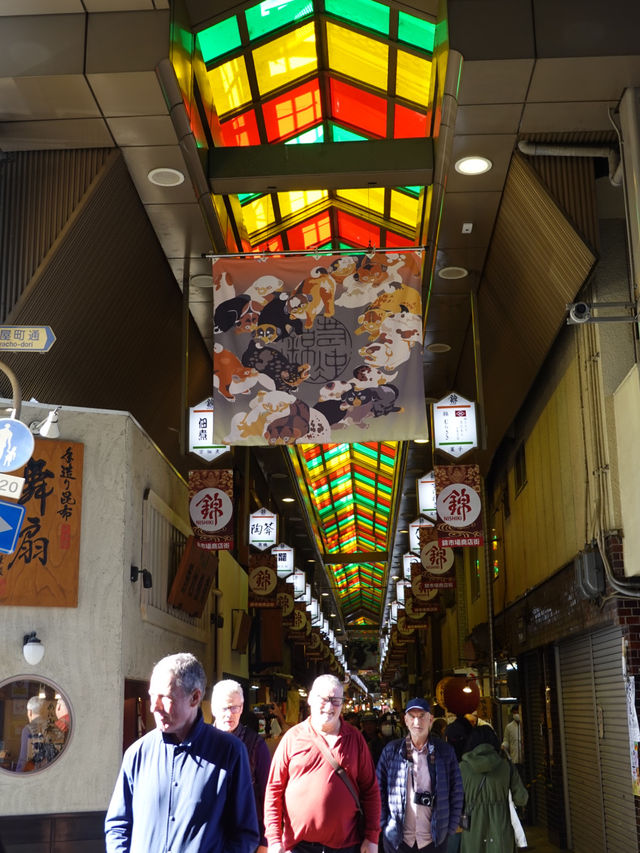 【京都】食の宝庫「錦市場」で食べ歩き🐙