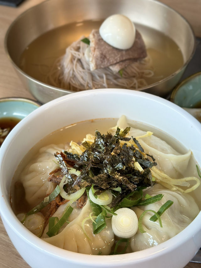서울에 위치한 평양냉면 맛집 ”판동면옥 여의도점“