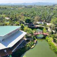 สวนแววอรุณ คาเฟ่  ร้านอาหาร ที่พัก