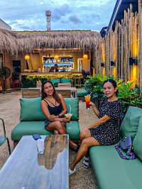 Bar hopping in Moalboal!