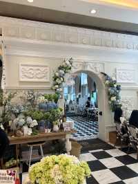  Royal Inn