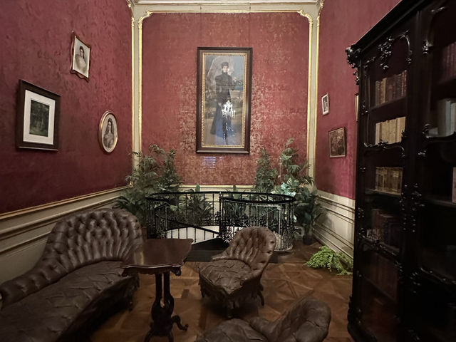 Step into Royalty: A Tour Inside Schönbrunn Palace