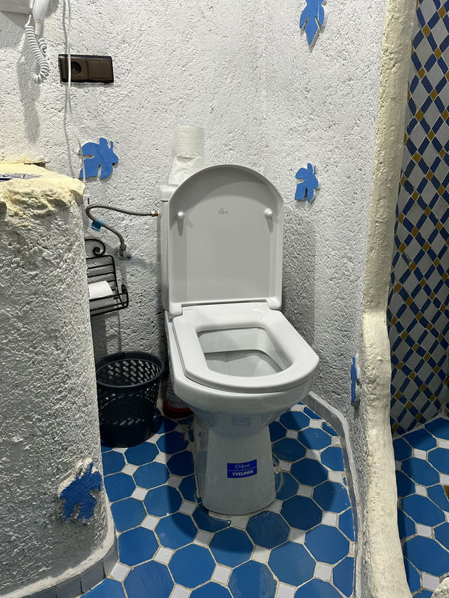 🇲🇦シャウエン　HOTEL MADRID