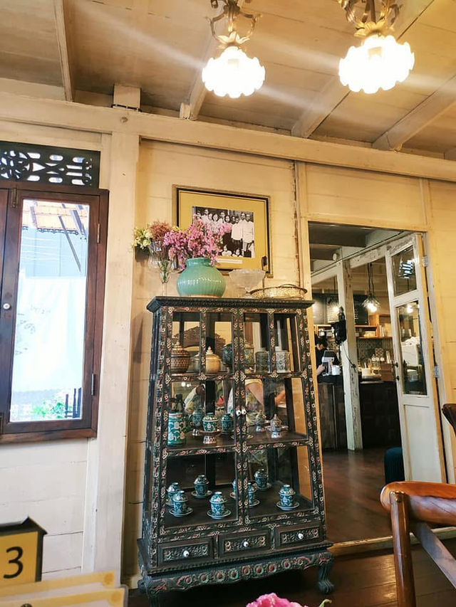 📍คาเฟ่สวยและทรงคุณค่าที่สุดในย่านเสาชิงช้า