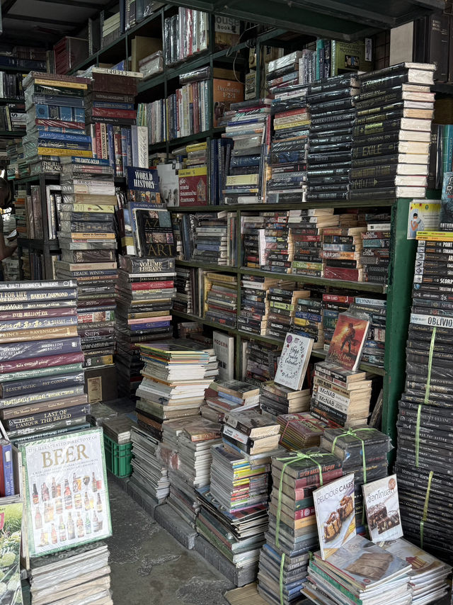 ร้านหนังสือ @จตุจักร