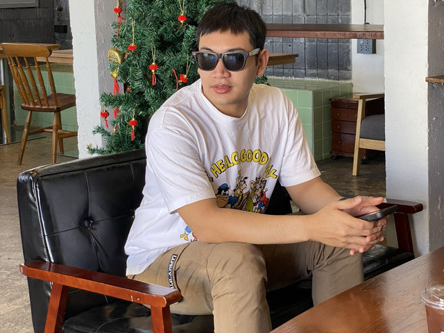 คาเฟ่ Red and Brew 
