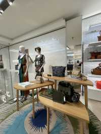 🇫🇷 Longchamp at Champs-Élysées