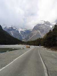 Exploring the Majestic Yulong Snow Mountain