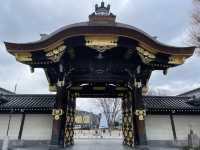 走進京都東本願寺：感受歷史與靈魂的洗禮 🛕