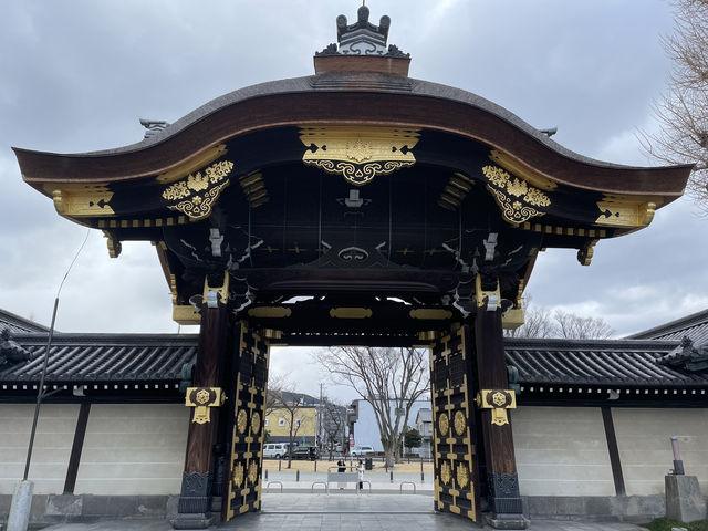 走進京都東本願寺：感受歷史與靈魂的洗禮 🛕
