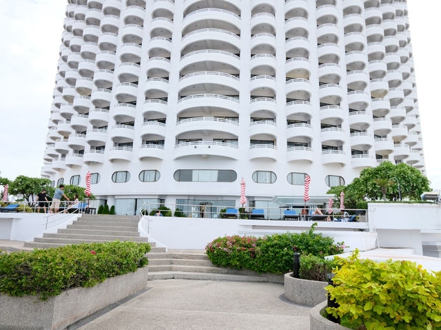 นอนสบายเห็นวิวทะเล @ D Varee Jomtien Beach Pattaya
