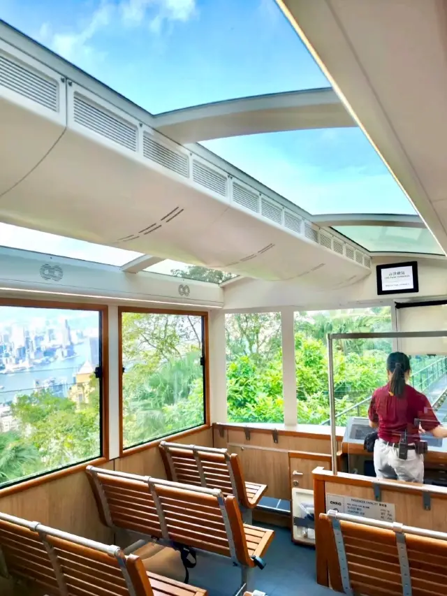 Victoria Peak Tram: The Secret to a Smooth Ride