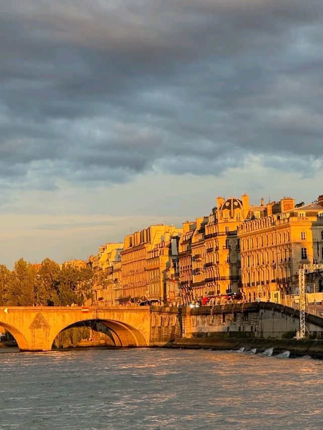 Seine River Stroll: A Sunset into Twilight Journey