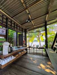 Baanya Homestay เกาะเกร็ด ที่พัก Low rise