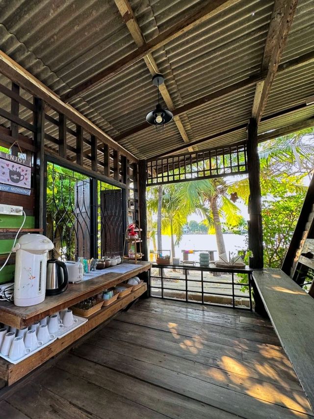 Baanya Homestay เกาะเกร็ด ที่พัก Low rise